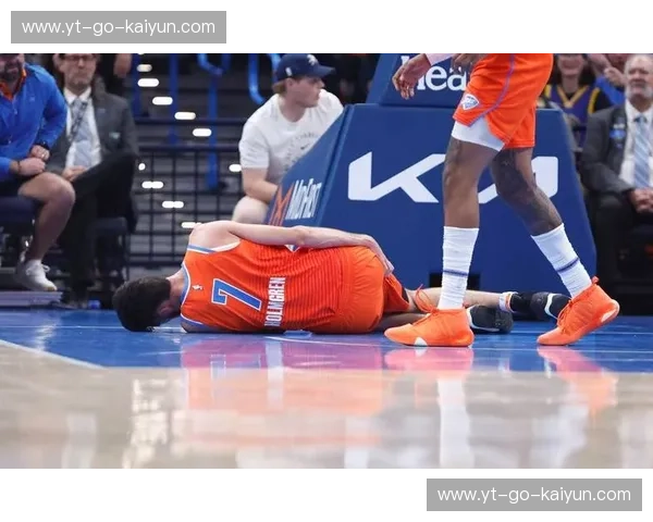 狂澜之下：俄城雷霆与休斯顿火箭的G3生死劫——不只是篮球，是命运的撕扯